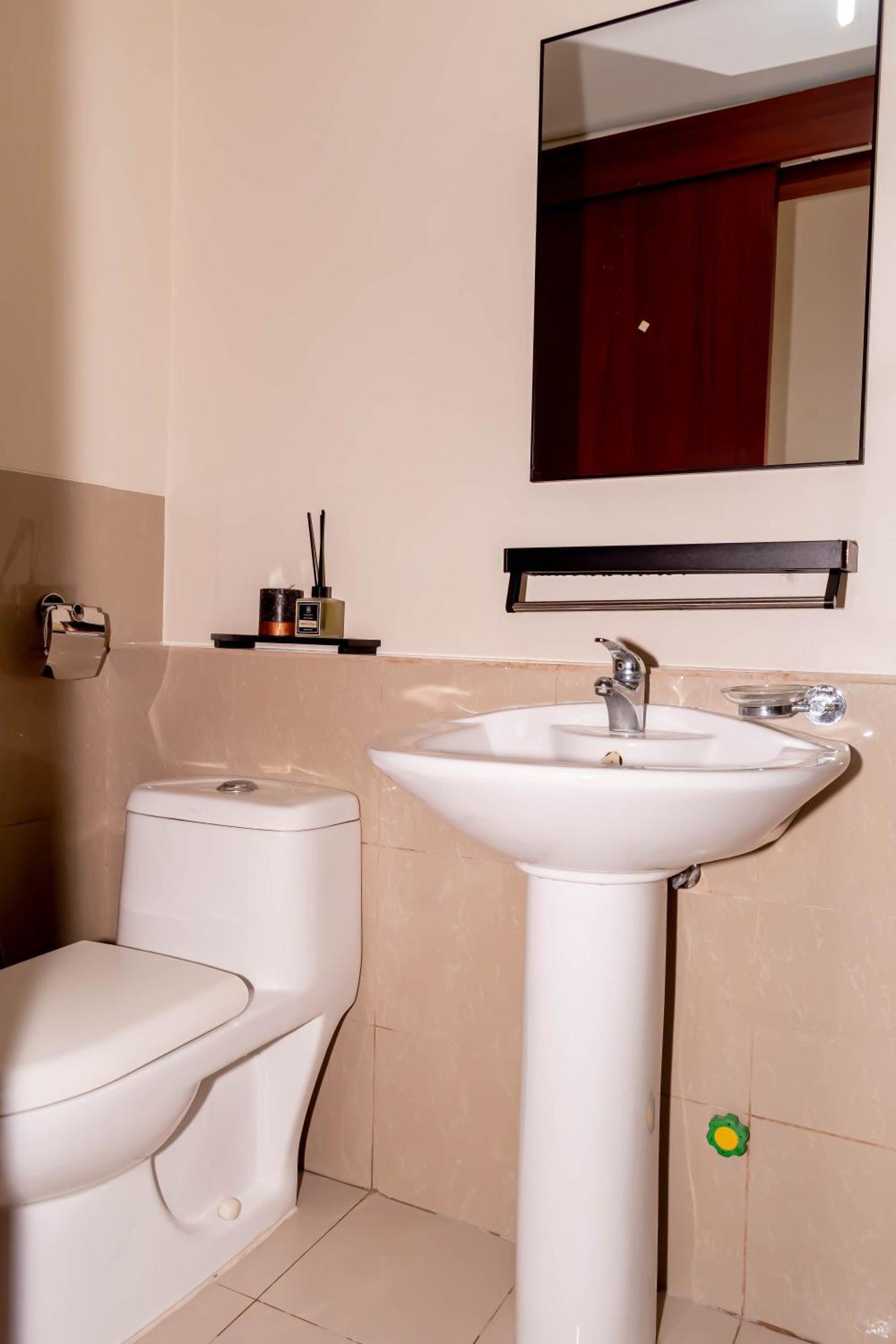 Amora Suites At The Beacon Makati Manila Room photo